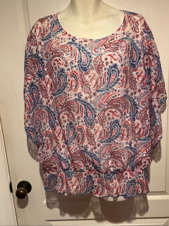 C D DANIEL’S Tops - CD DANIEL’S classic low waist top